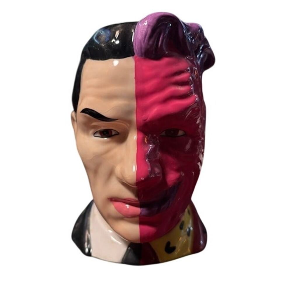 Vintage 1995 DC comics Mug Two Face Batman. Ceramic pink purple EUC rare VTG
